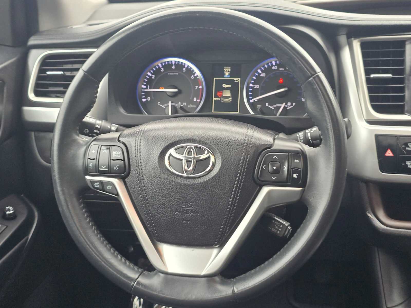 Used 2016 Toyota Highlander XLE AWD/4WD image 19