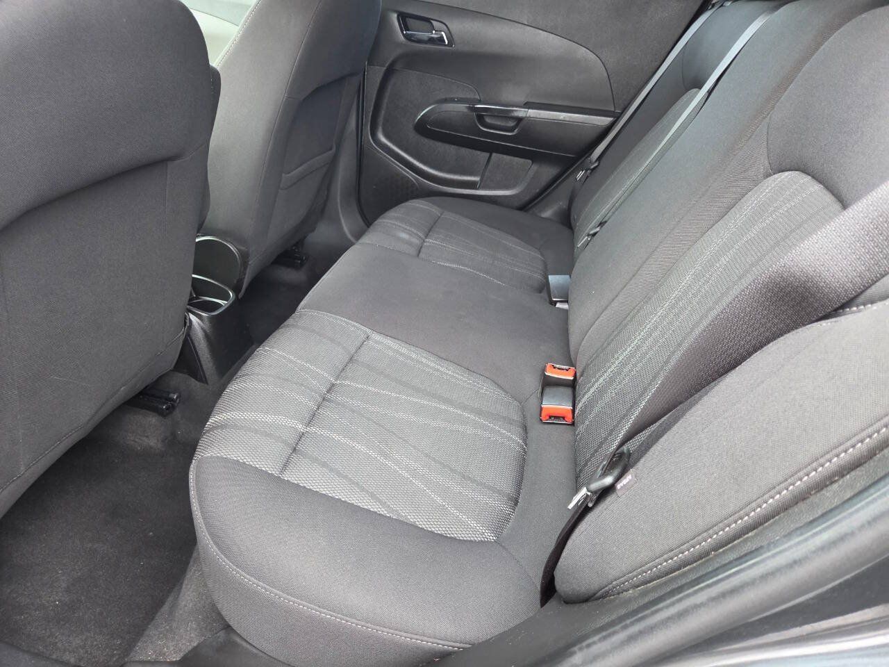 Used 2015 Chevrolet Sonic LT FWD image 17