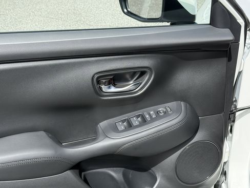 New 2026 Honda HR-V LX image 14