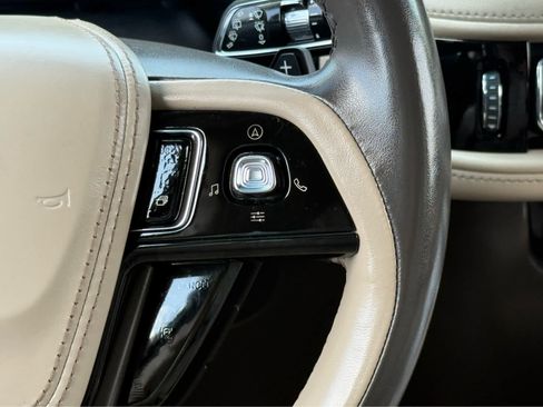 Used 2023 Lincoln Aviator Reserve w/ Equipment Group 201A AWD/4WD image 29