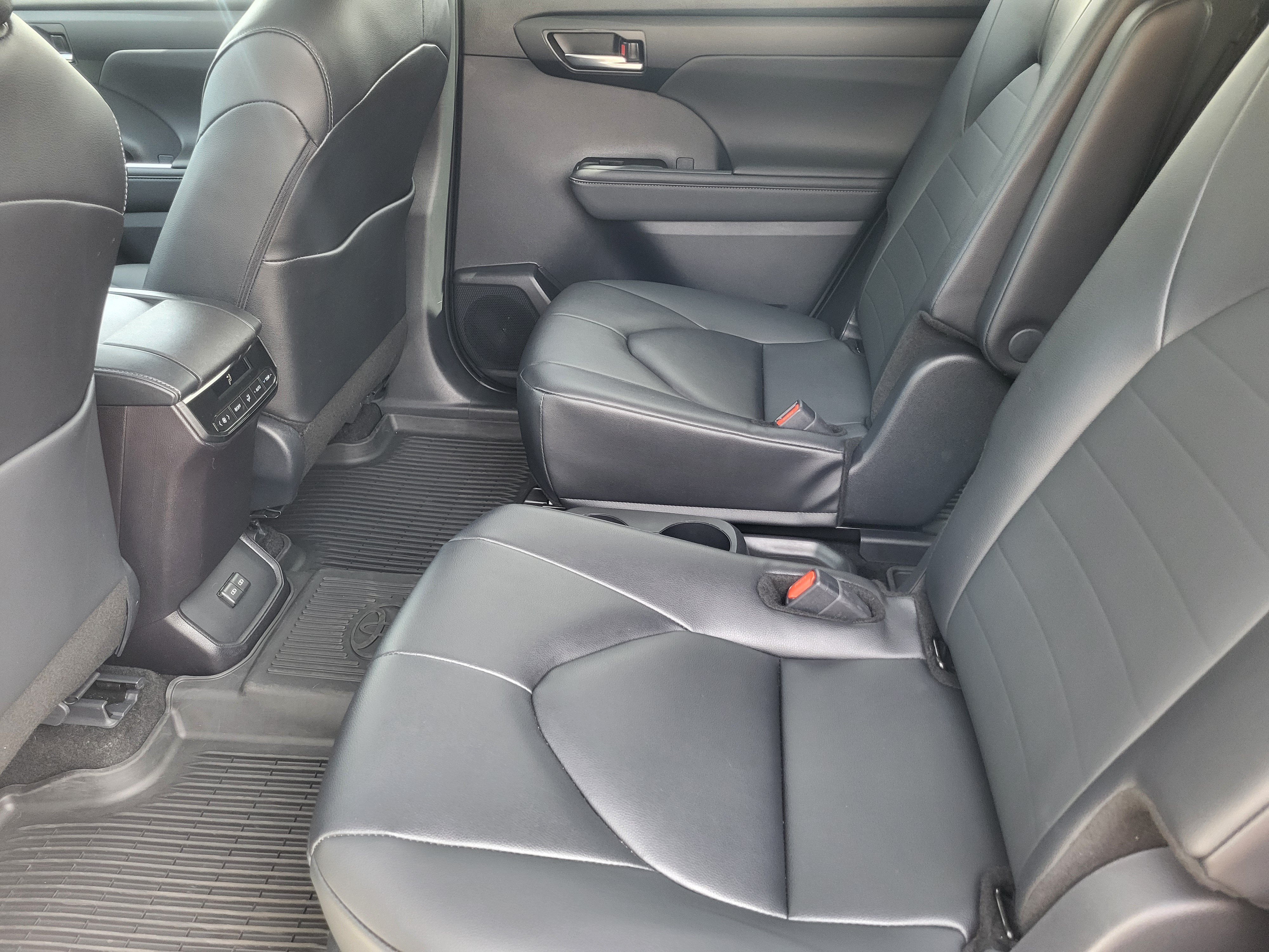 Certified 2026 Toyota Highlander XLE AWD/4WD image 23