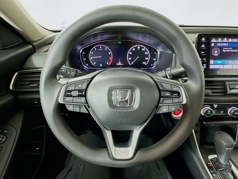 Certified 2018 Honda Accord EX image 11