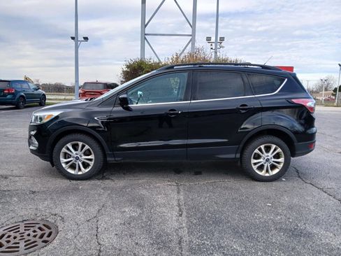 Used 2018 Ford Escape SE image 4