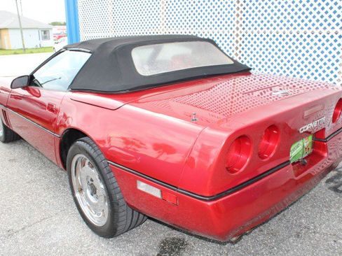 Used 1989 Chevrolet Corvette Convertible RWD image 14