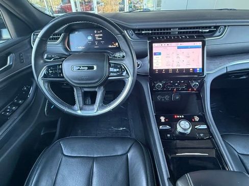 Used 2022 Jeep Grand Cherokee L Overland AWD/4WD image 23