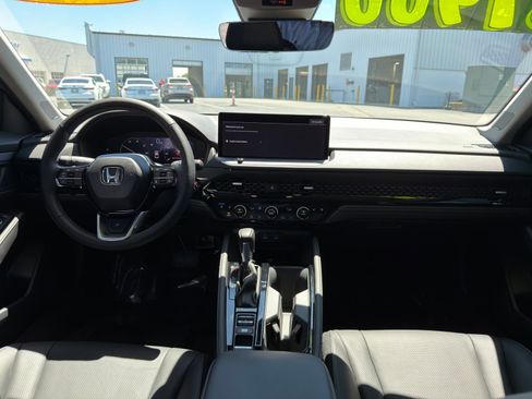 Used 2026 Honda Accord Touring image 30
