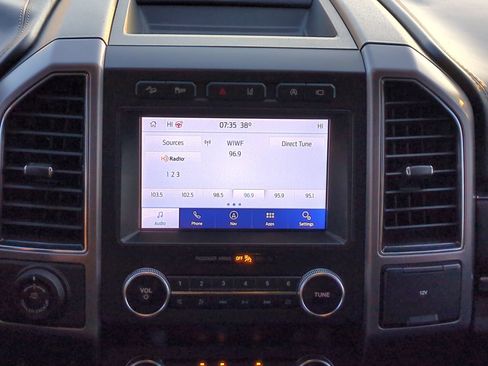 Used 2020 Ford Expedition Max Platinum image 18