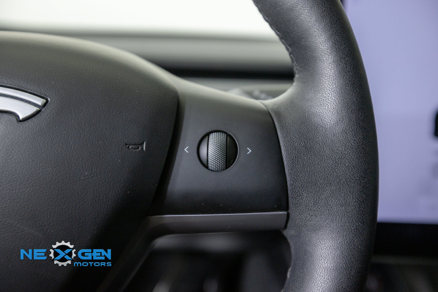 Used 2024 Tesla Model Y Performance AWD/4WD image 15