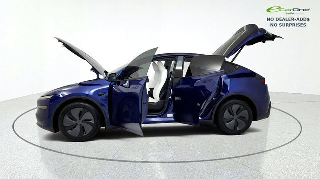 Used 2026 Tesla Model Y AWD image 15