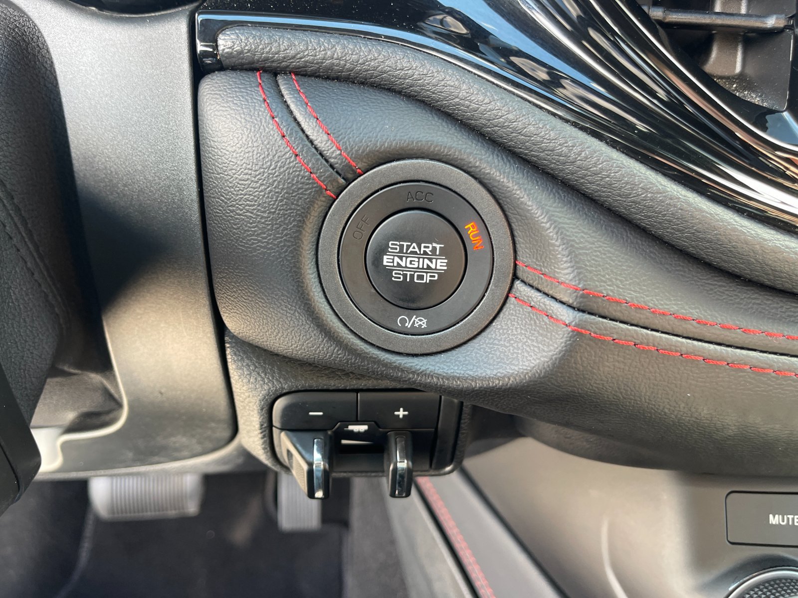 Used 2025 Dodge Durango R/T AWD/4WD image 27