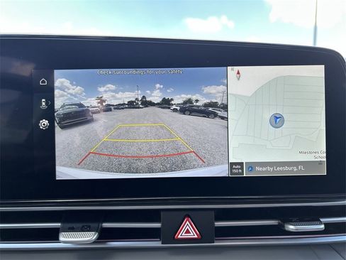 New 2025 Hyundai Elantra SEL image 7