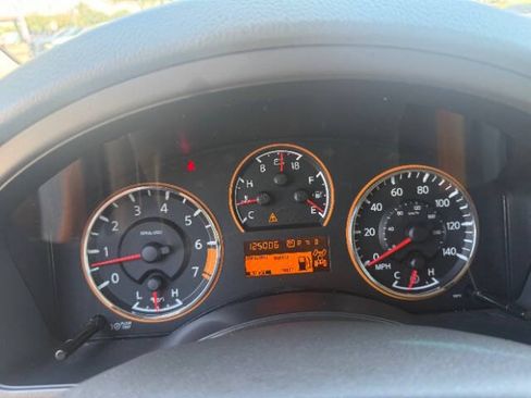 Used 2014 Nissan Armada Platinum w/ Platinum Reserve Package AWD/4WD image 14