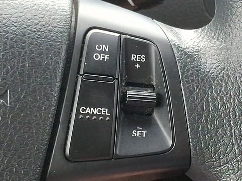 Used 2011 Kia Sorento LX w/ Convenience Pkg AWD/4WD image 21