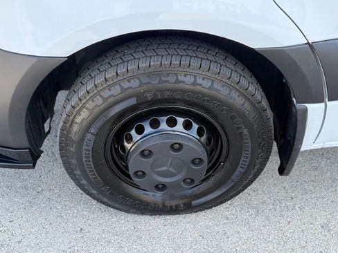 Used 2021 Mercedes-Benz Sprinter 4500 image 24