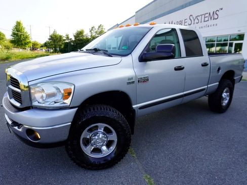 Used 2007 Dodge Ram 2500 Truck SLT image 3