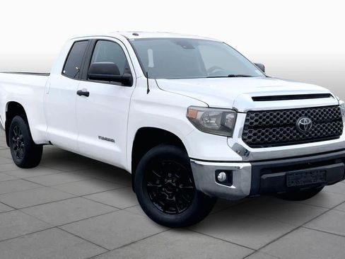 Used 2019 Toyota Tundra SR5 image 3