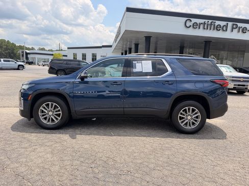 Used 2023 Chevrolet Traverse LT AWD/4WD image 9