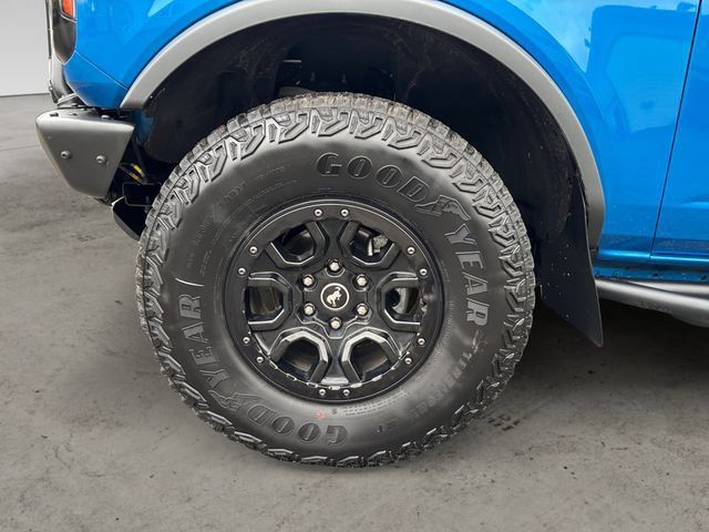 Used 2023 Ford Bronco Wildtrak AWD/4WD image 14