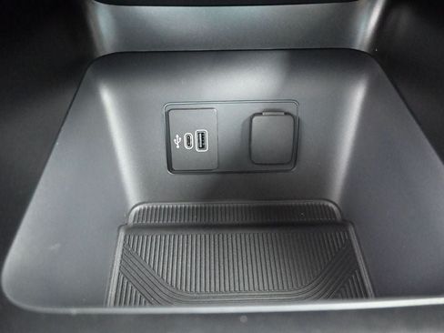 New 2026 Ford Explorer Active w/ Active Comfort Package RWD image 22
