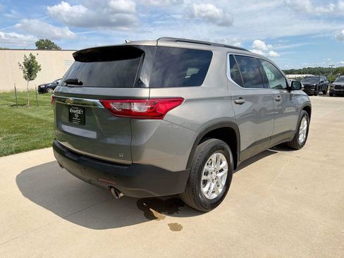 Used 2019 Chevrolet Traverse LT FWD image 6