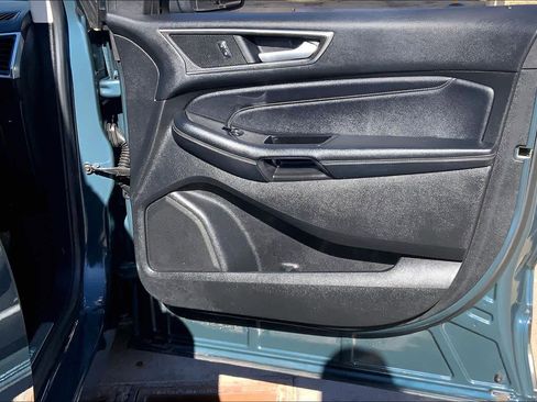 Used 2016 Ford Edge Titanium w/ Equipment Group 301A image 23