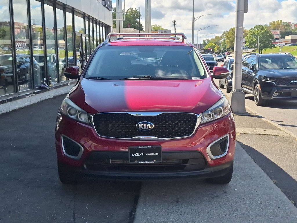 Used 2017 Kia Sorento AWD image 2