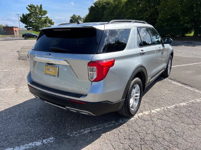 Certified 2023 Ford Explorer XLT w/ Equipment Group 202A AWD/4WD image 11