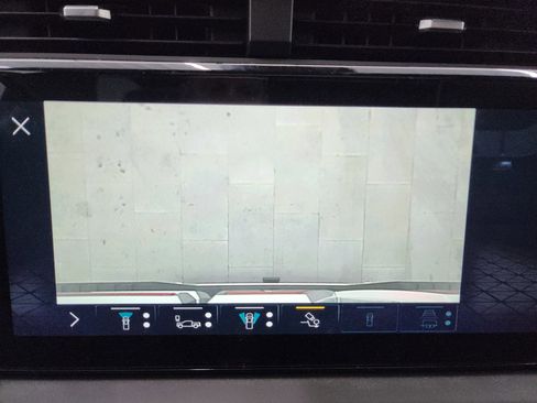 Used 2022 GMC Sierra 1500 AT4X image 70