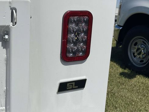New 2026 Ford F250 XL w/ FX4 Off-Road Package AWD/4WD image 13