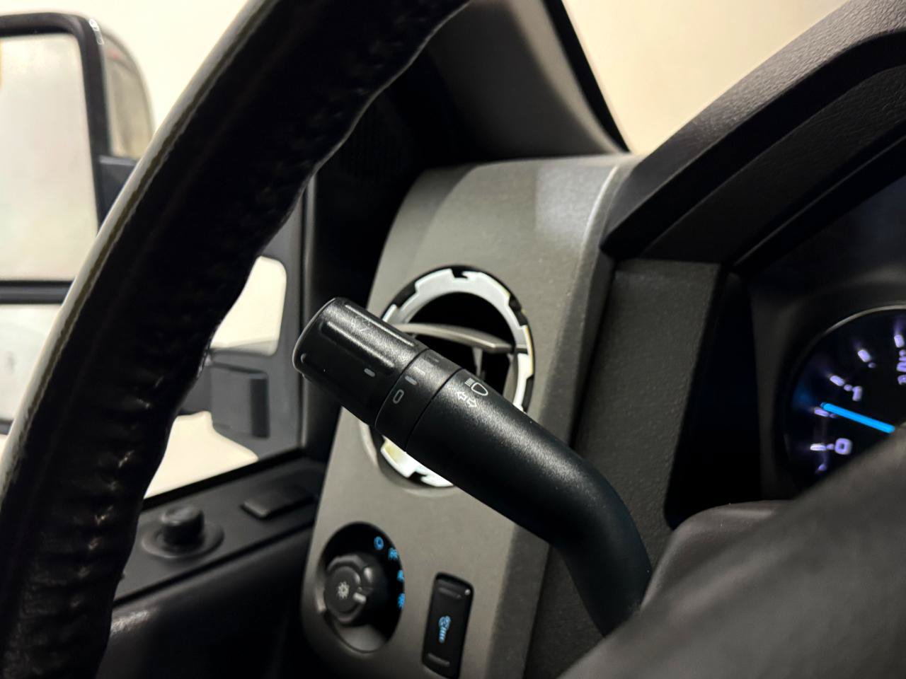 Used 2012 Ford F250 Lariat w/ Chrome Pkg AWD/4WD image 23