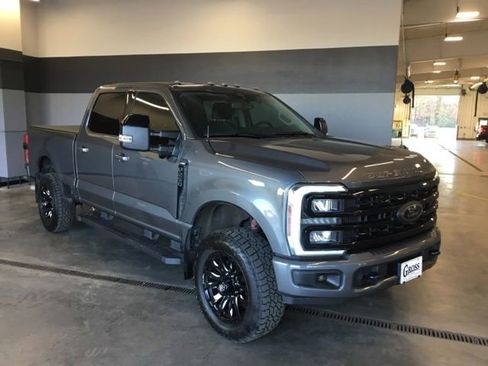 Used 2024 Ford F250 Lariat w/ Black Appearance Package image 2