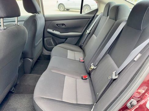 Used 2025 Nissan Sentra SV FWD image 11