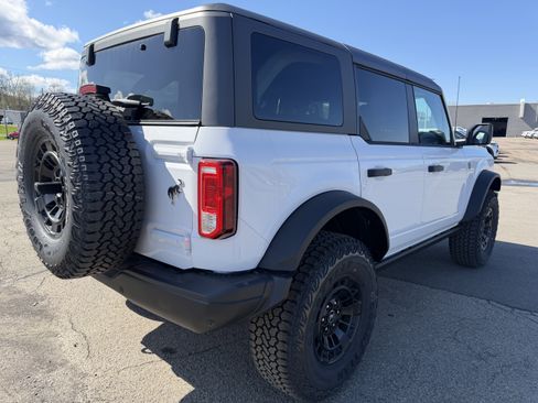 New 2026 Ford Bronco Big Bend w/ Black Diamond Package AWD/4WD image 2
