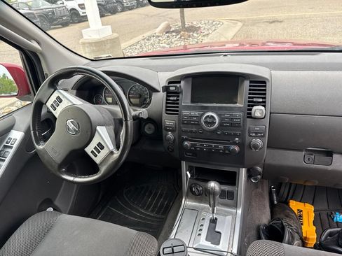 Used 2011 Nissan Pathfinder SV w/ Protection Pkg AWD/4WD image 14