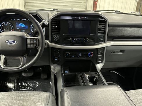 Used 2022 Ford F150 XLT w/ Trailer Tow Package image 18