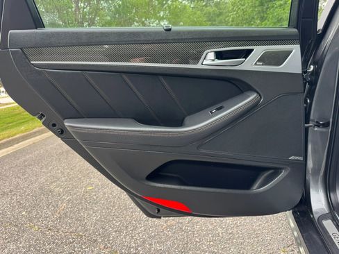 Used 2018 Genesis G80 3.3T Sport RWD image 9