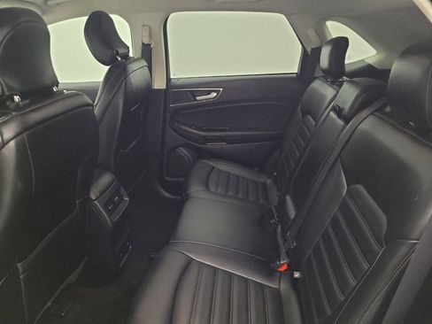Used 2019 Ford Edge SEL w/ Equipment Group 201A AWD/4WD image 18