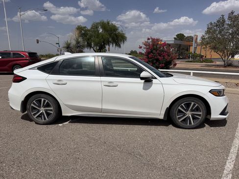 Used 2023 Honda Civic LX image 7
