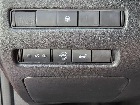 Used 2024 Nissan Rogue SL FWD image 21