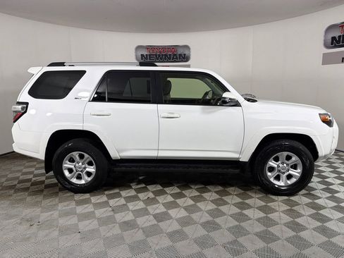 Used 2024 Toyota 4Runner SR5 Premium AWD/4WD image 3