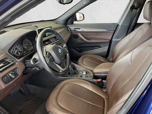 Used 2018 BMW X1 sDrive28i w/ Premium Package FWD image 9