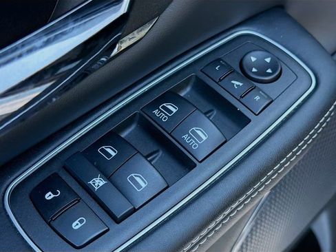 Used 2023 RAM 1500 Limited w/ Body Color Bumper Group image 22