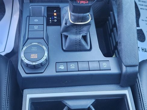 Used 2024 Toyota Tacoma 2WD Double Cab image 16
