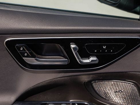 Certified 2025 Mercedes-Benz C 300 Sedan image 22