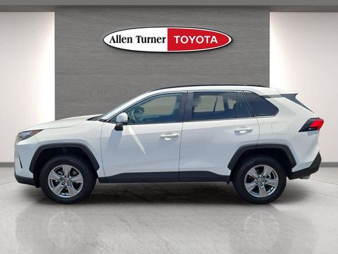 Used 2024 Toyota RAV4 XLE AWD/4WD image 10