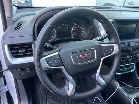 Used 2024 GMC Terrain SLE w/ Driver Convenience Package FWD image 34