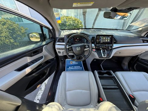 Used 2018 Honda Odyssey EX-L image 16