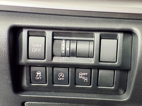 Certified 2023 Subaru Crosstrek 2.5i Limited image 16