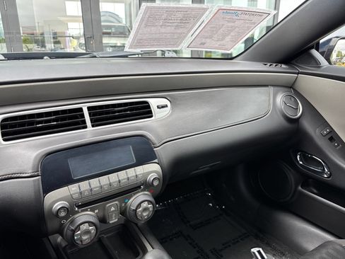 Used 2015 Chevrolet Camaro LS RWD image 19