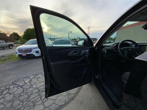 Used 2019 Chevrolet Traverse LS w/ LPO, Floor Liner Package AWD/4WD image 20